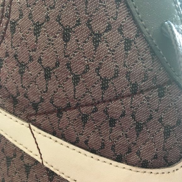 Vintage-looking Nike shoes!!! - Picture 5 of 6